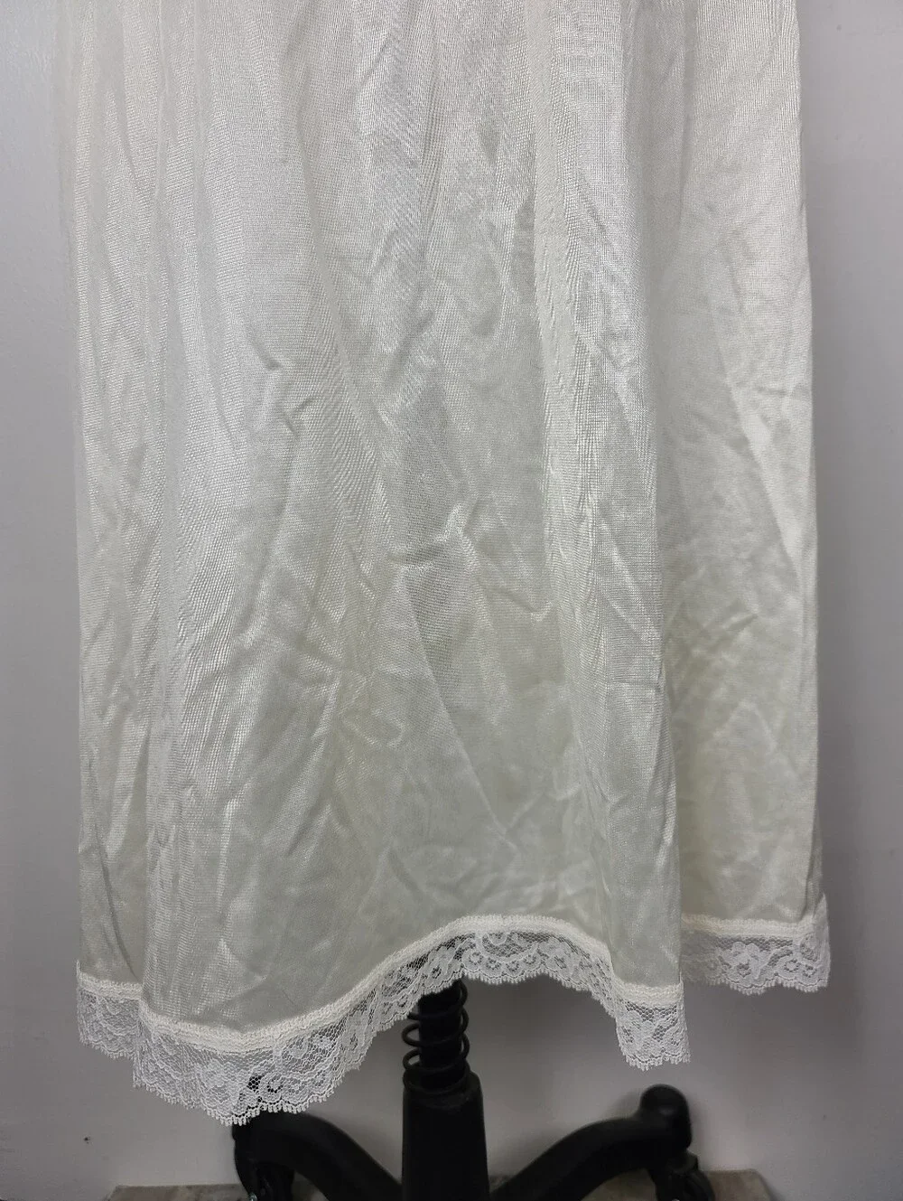 Vintage Deena Ivory Cream Nylon Lace Trim Full Slip Retro Lingerie 34 Style 2090 - Picture 12 of 16